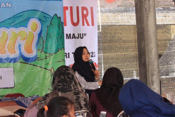 Tim PPK Ormawa BEM FEB Adakan Program Perempuan Paham Parenting bagi Ibu-Ibu PKK Desa Karangturi