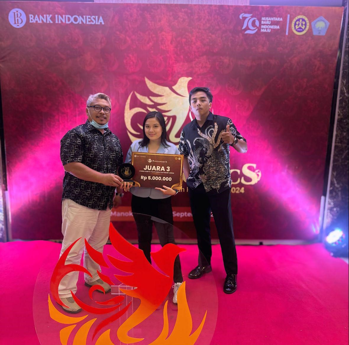 FEB UNS Team Shines at National Scientific Paper Competition by Bank Indonesia Papua Barat