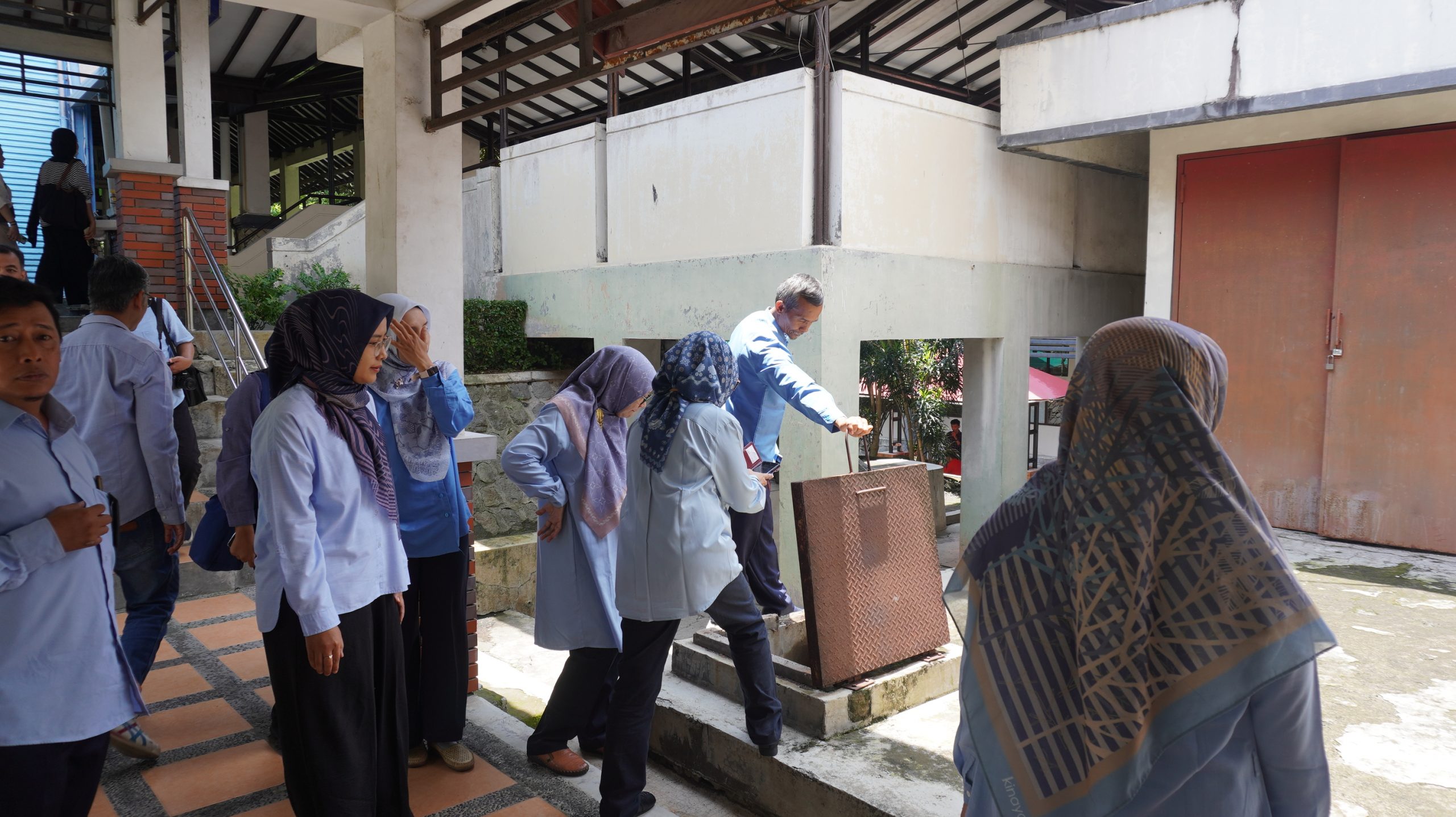 FEB UNS Menerima Visitasi Tim Green Campus UNS