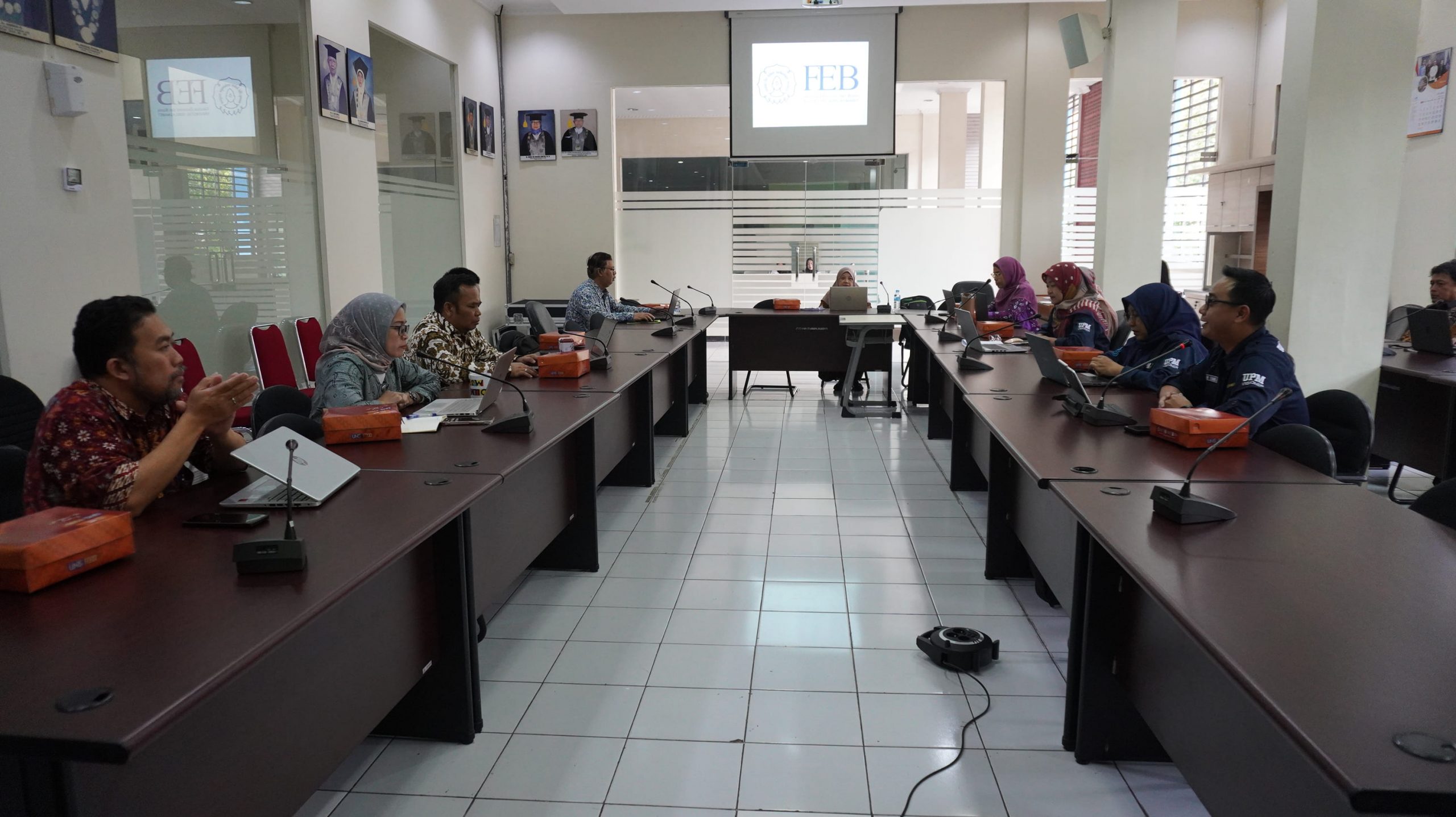 UPM FEB Sambut Tim Audit Mutu Internal Level 2