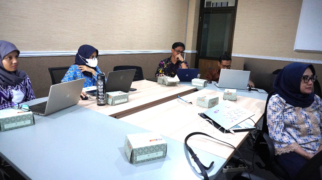 Laboratorium Project Based Learning FEB UNS Gelar Workshop Penyusunan ...