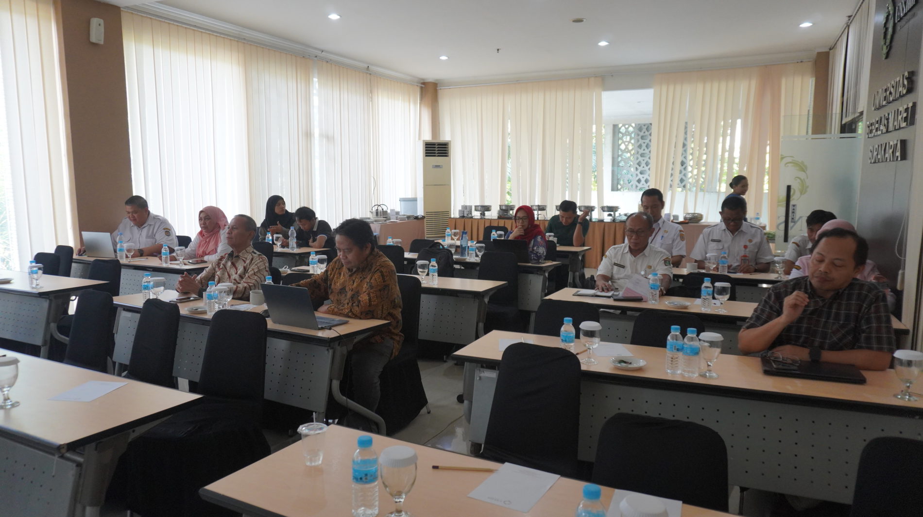 Workshop Perencanaan Kebijakan Berbasis Riset Dorong Kolaborasi FEB UNS dan Pemerintah Daerah