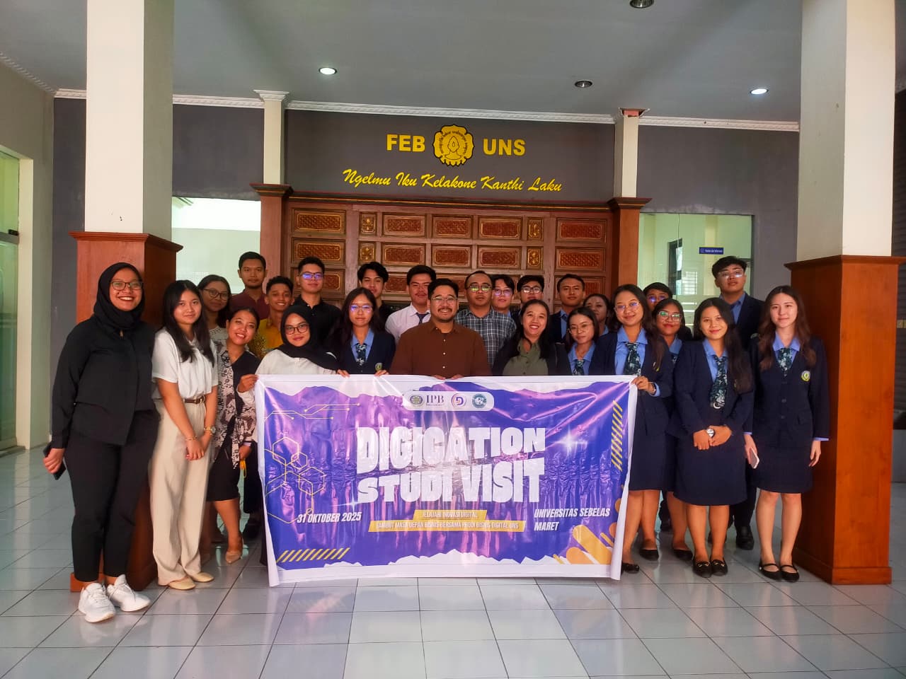 FEB UNS Terima Kunjungan Studi Banding Institut Pariwisata dan Bisnis Internasional Denpasar