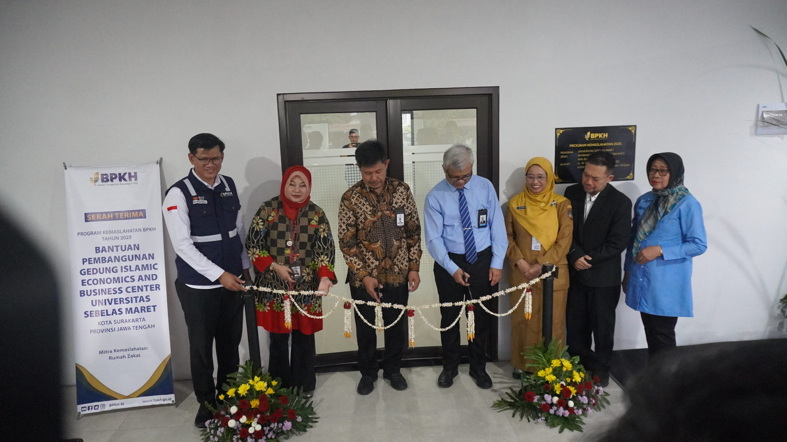 Inauguration of the Islamic Economics and Business Center Marks UNS’s Strategic Step in Building a Sharia Ecosystem