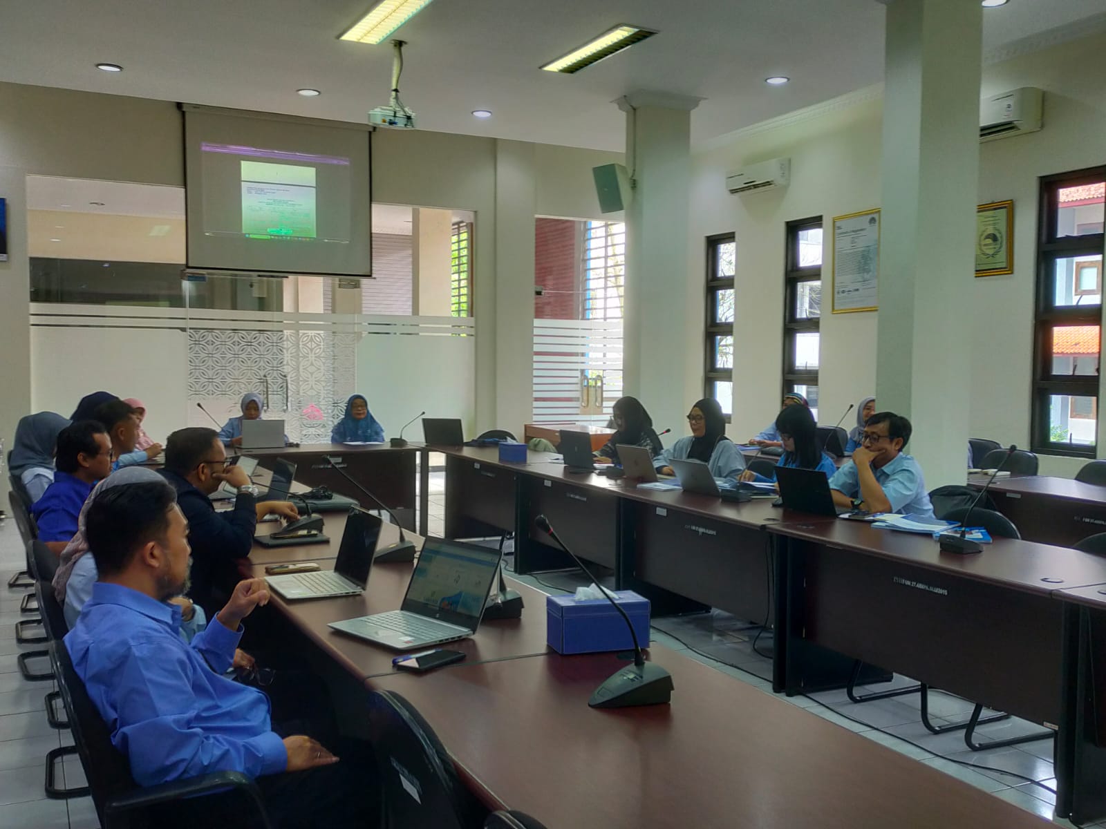 FEB UNS Welcomes Site-Visit Team for the Inter-Faculty Inclusive Competition