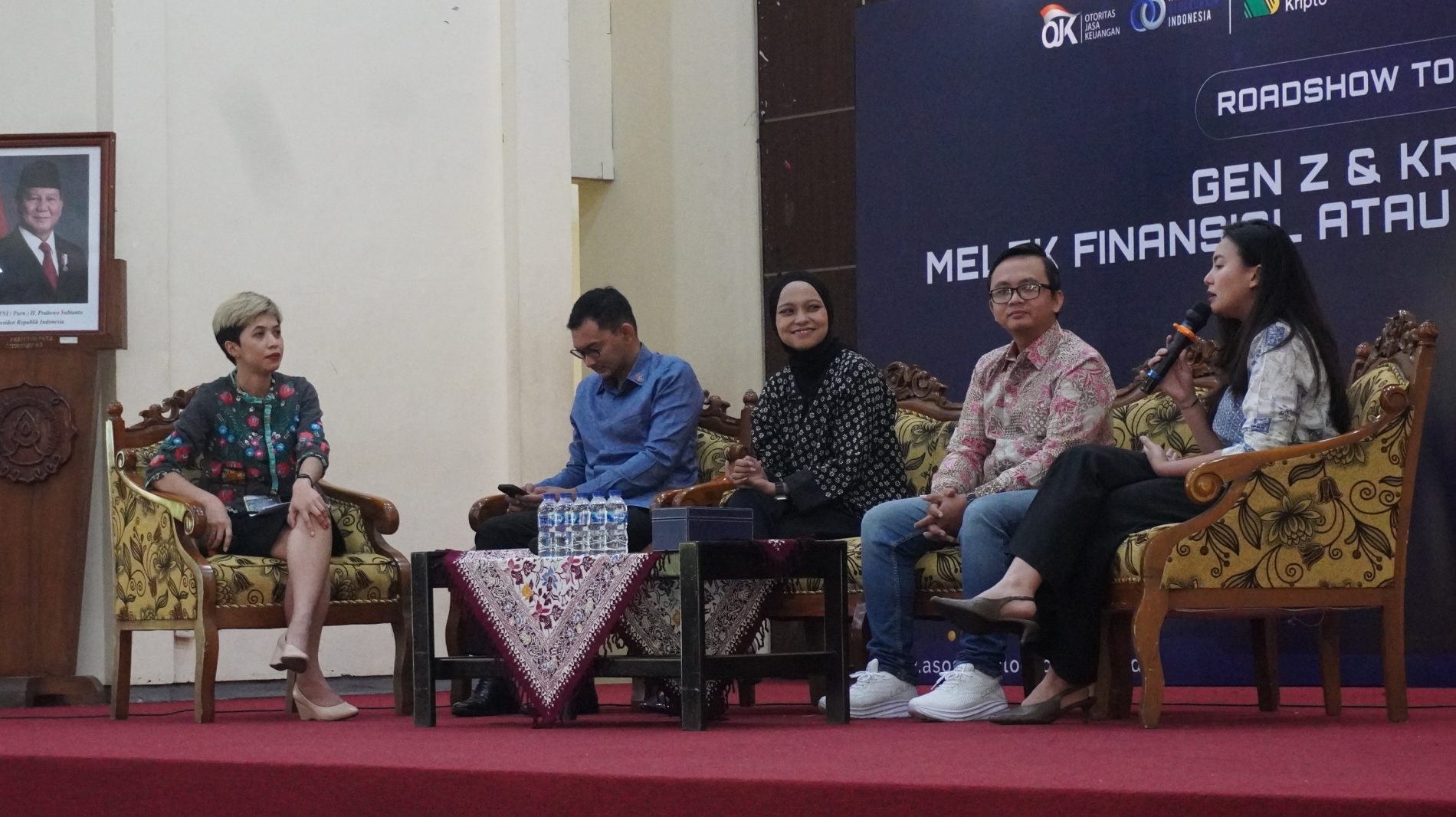 Gen Z, Melek Finansial atau Sekadar Ikut Tren? Roadshow Bulan Literasi Kripto Hadir di FEB UNS