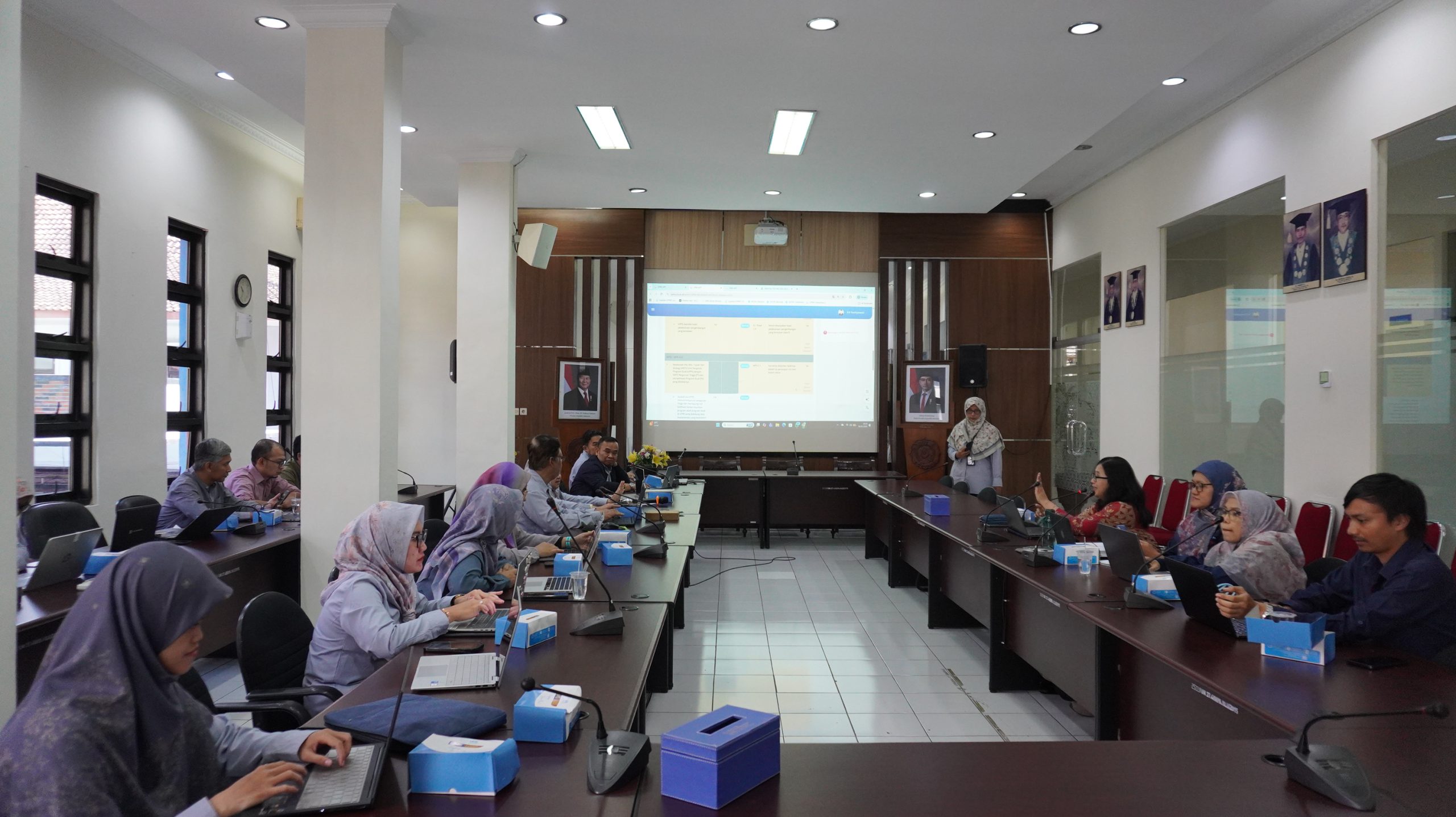 Perkuat Penjaminan Mutu, FEB UNS Terima Tim Auditor AMI Level 2