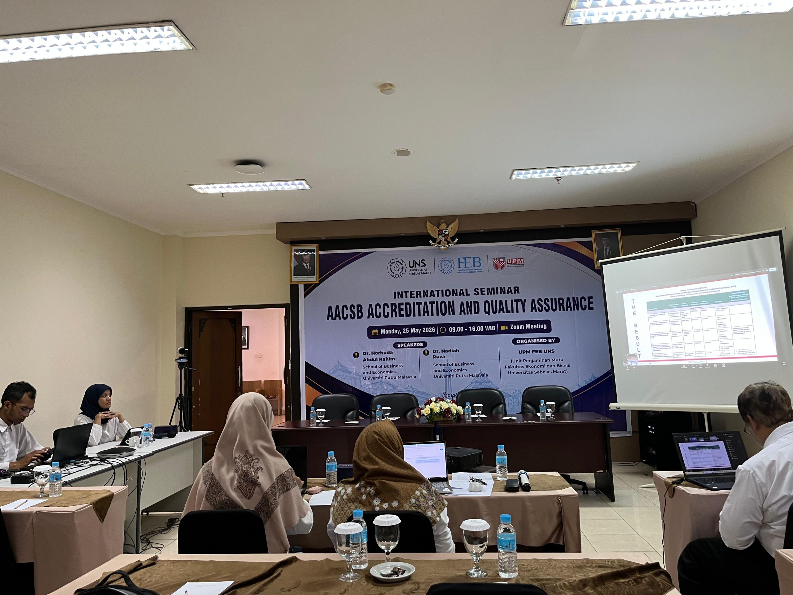 Perkuat Penjaminan Mutu dan Akreditasi Internasional, FEB UNS Gelar International Seminar AACSB Accreditation and Quality Assurance