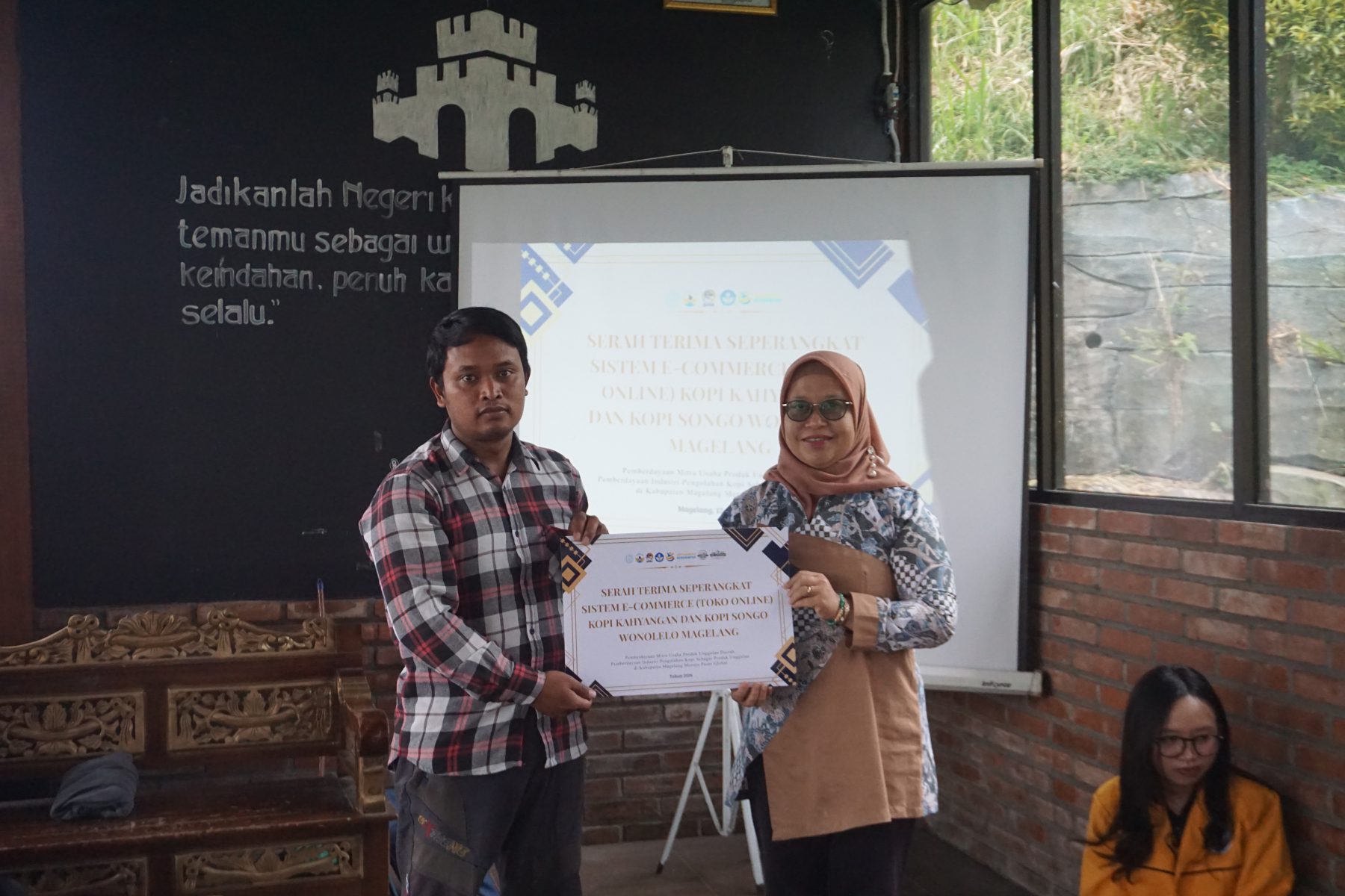 Dukung Produk Unggulan Daerah, Tim Pengabdian Laksanakan Pemberdayaan Industri Pengolahan Kopi Kabupaten Magelang Menuju Pasar Global