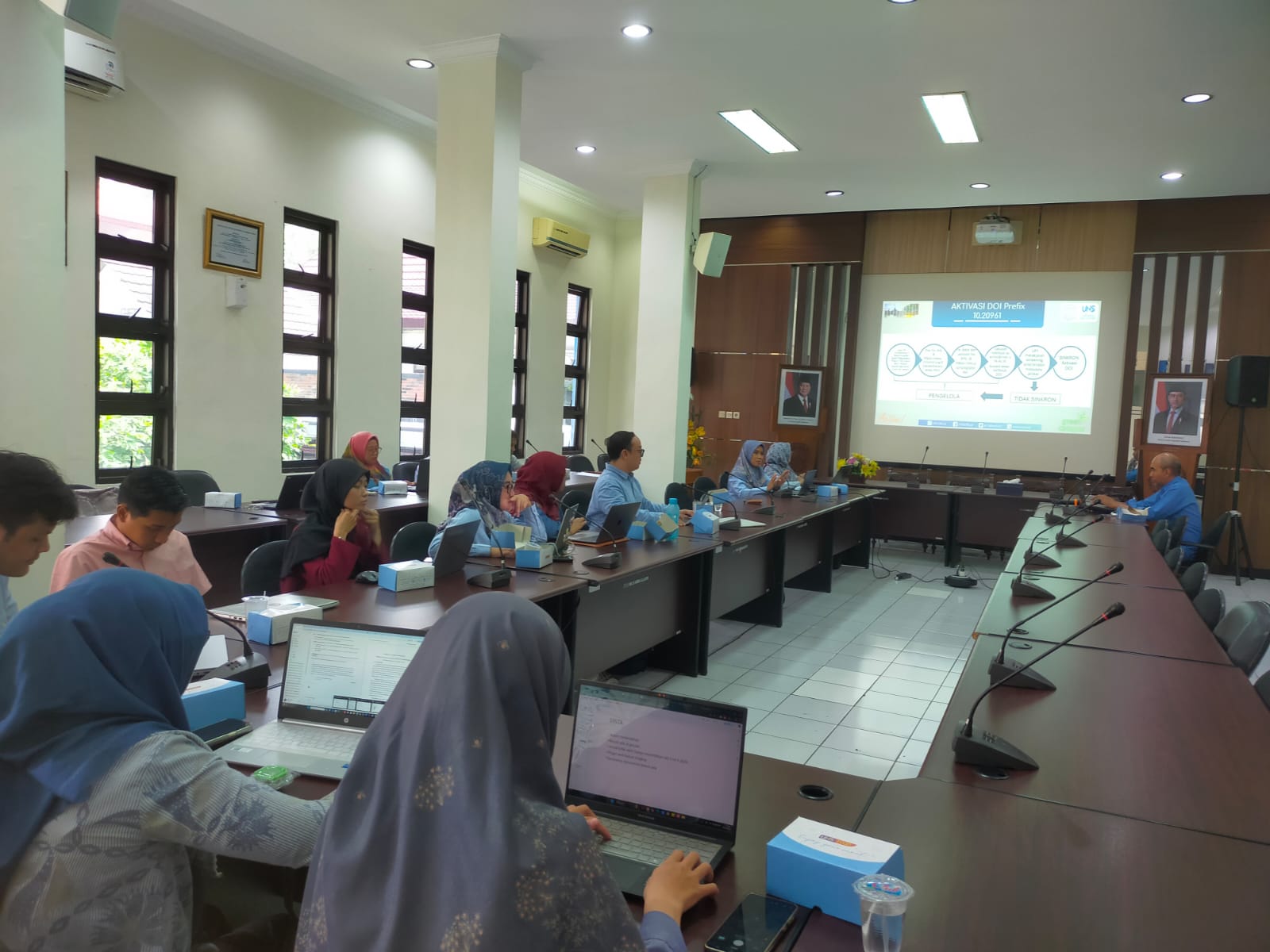 LPPM UNS dan FEB UNS Perkuat Tata Kelola Jurnal melalui Pendampingan Akreditasi dan Indeksasi Internasional