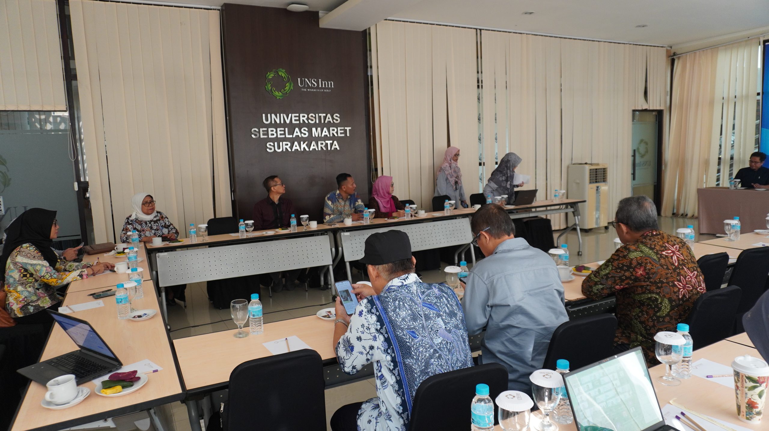 Tingkatkan Kualitas Lulusan dan Inisiasi Waiver CA, Magister Akuntansi FEB UNS Review Kurikulum